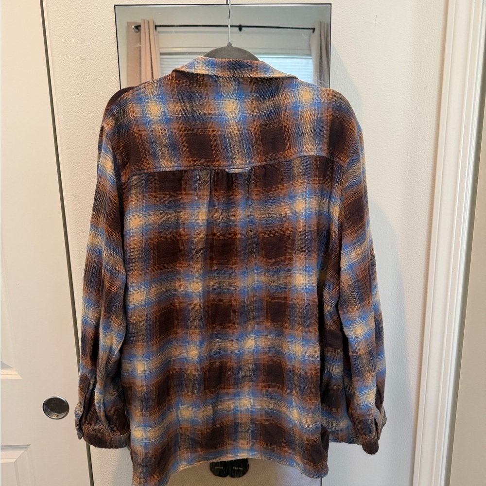 American Eagle Outfitters Plaid Shirt with Floral Lining - Picture 2 of 5